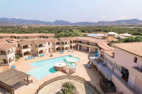 ISA-Hotel with swimming pool just 300 mt from the Baia delle Mimose-beach Badesi